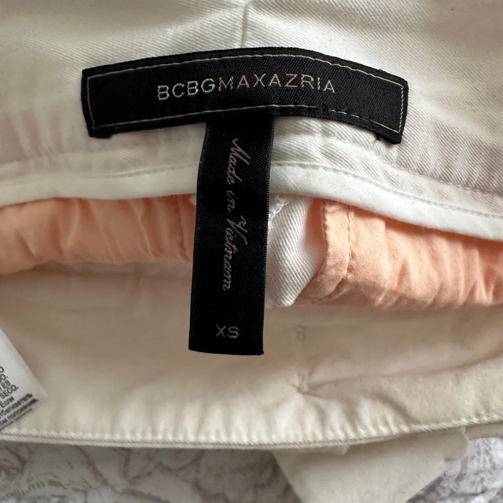 BCBGMAXAZRIA Symon Shorts